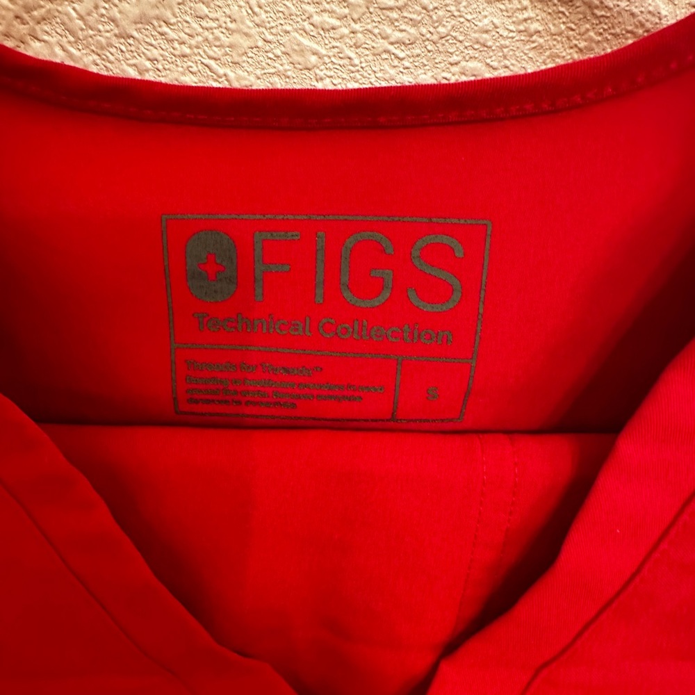 Figs uniform - Picture 2 of 6